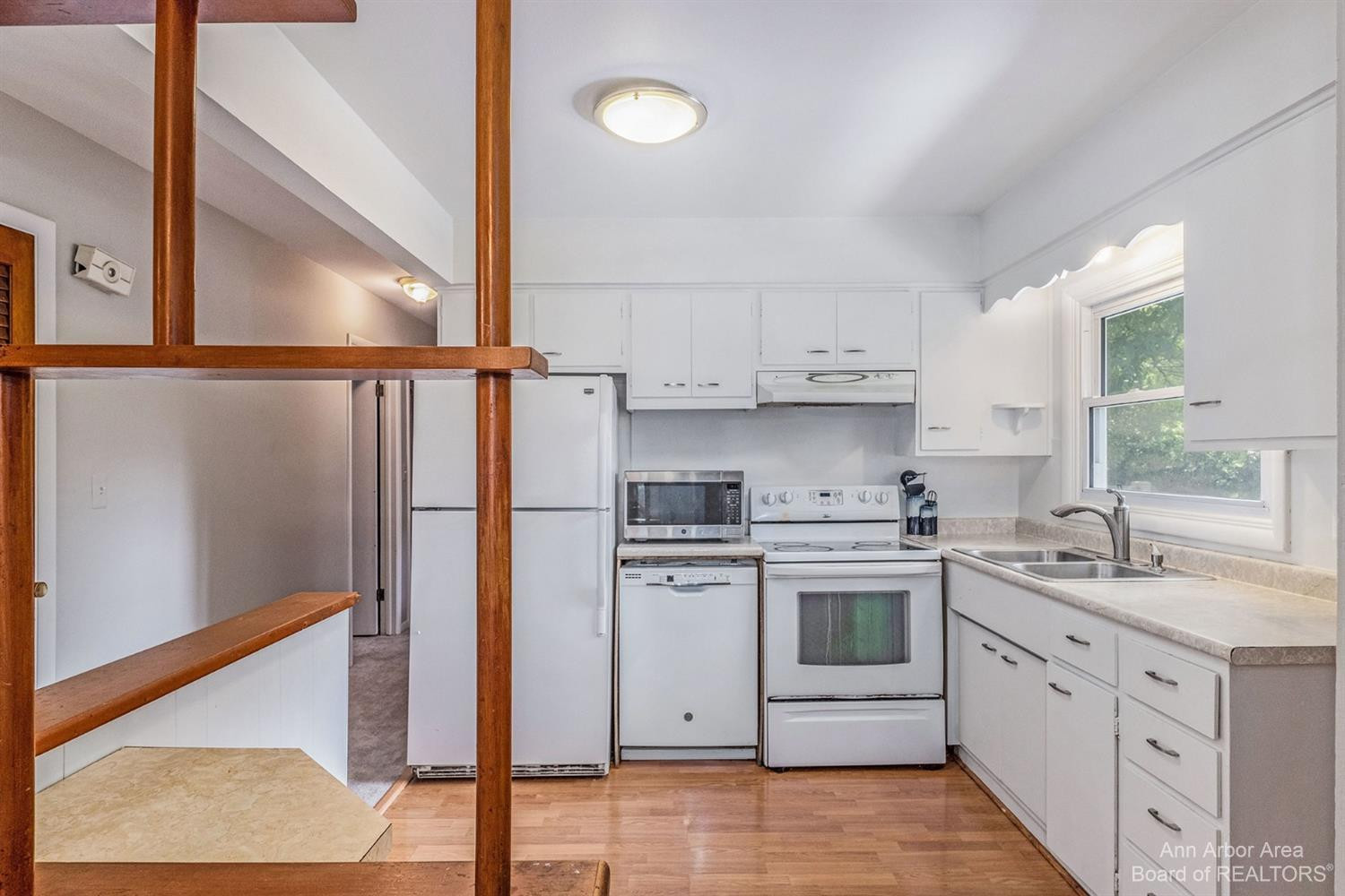 1015 North Maple Road Ann Arbor, MI 48103 - Photo 6 of 29 Photo 6
