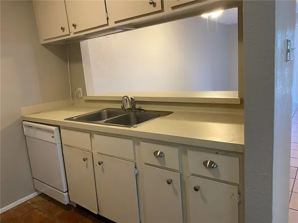 a close view of sink and tap