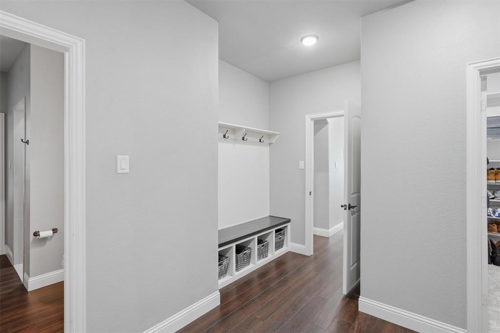 12138 Marion Road Sanger, TX 76266 - Photo 13 of 40 Gallery Image 13