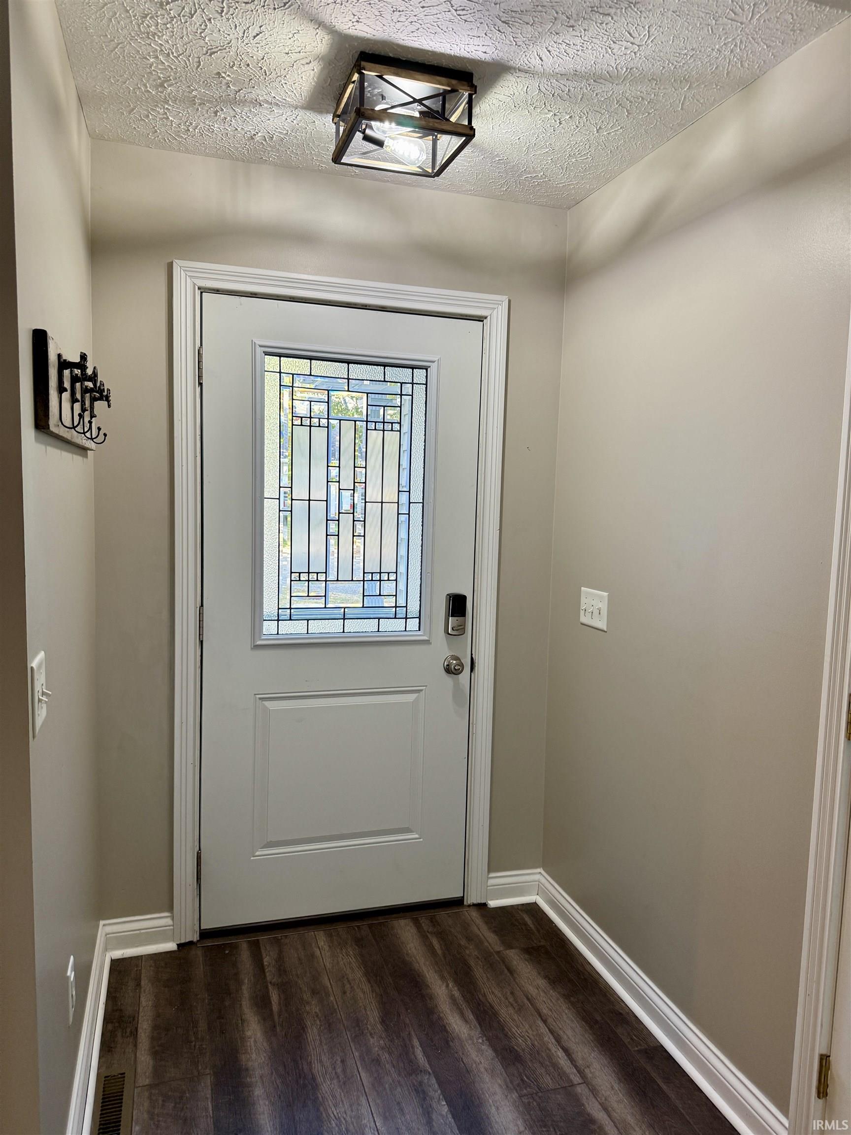 1756 Chickory Lane Rochester, IN 46975 - Photo 3 of 36