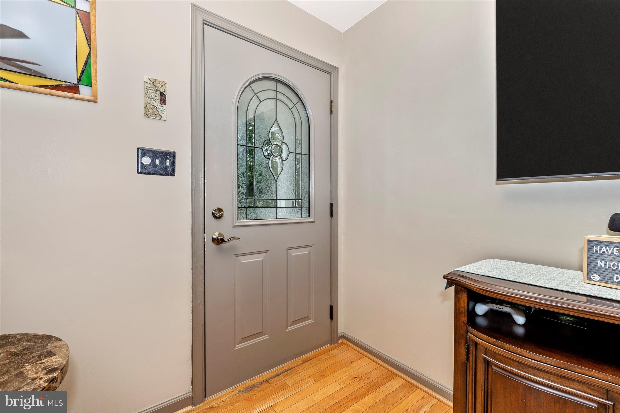 1715 Goodview Road Baltimore, MD 21234 - Photo 3 of 80 Entryway