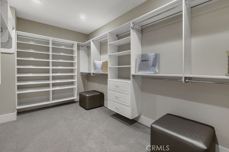 6540 Canyon Oaks Drive Simi Valley, CA 93063 - Photo 17 of 35