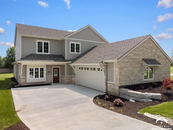 $675,000 | 5117 Parker Court, Lawrence, KS 66049
