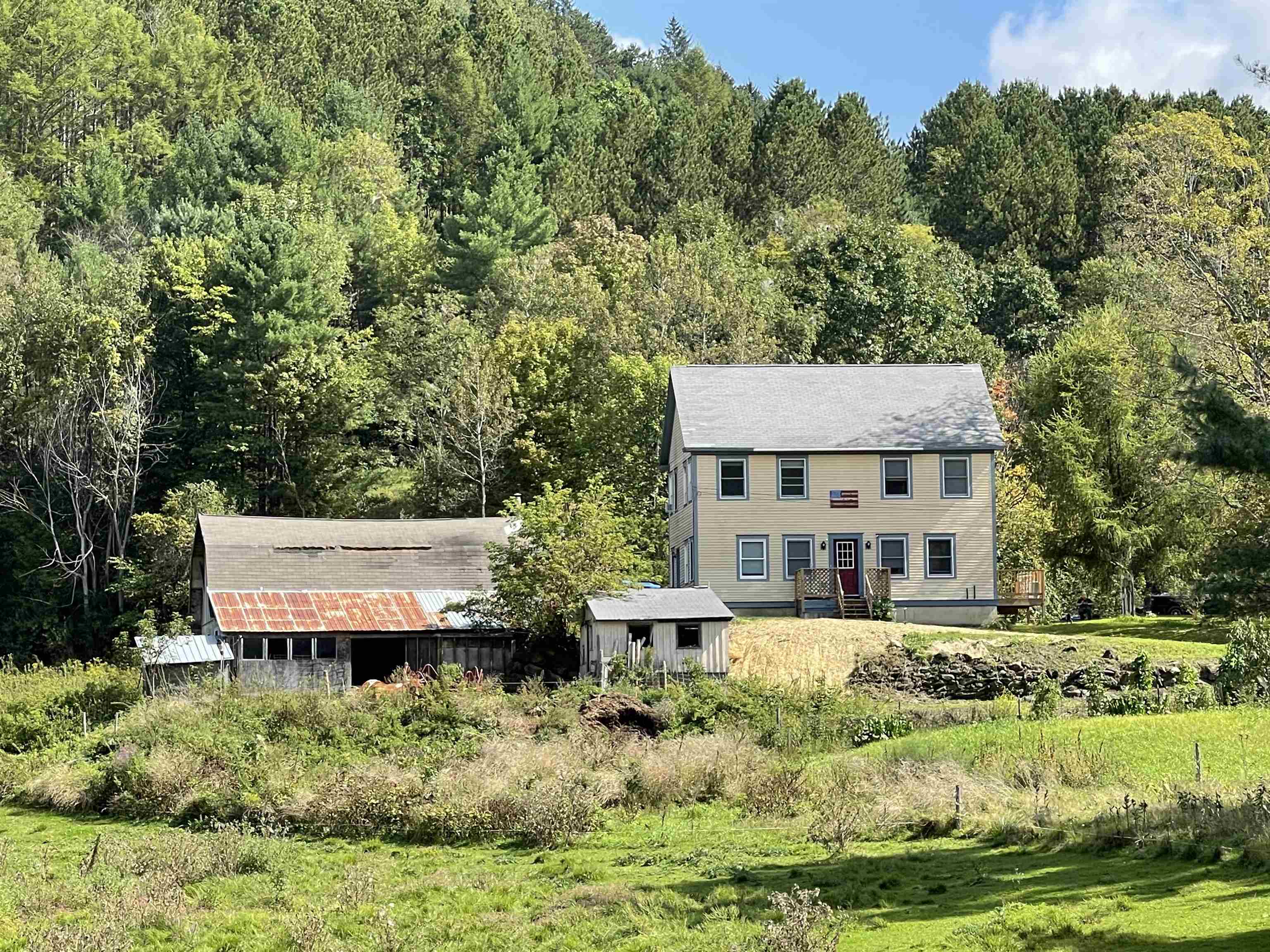 129 West Trottier Road Royalton, VT 05068 - Photo 1 of 25