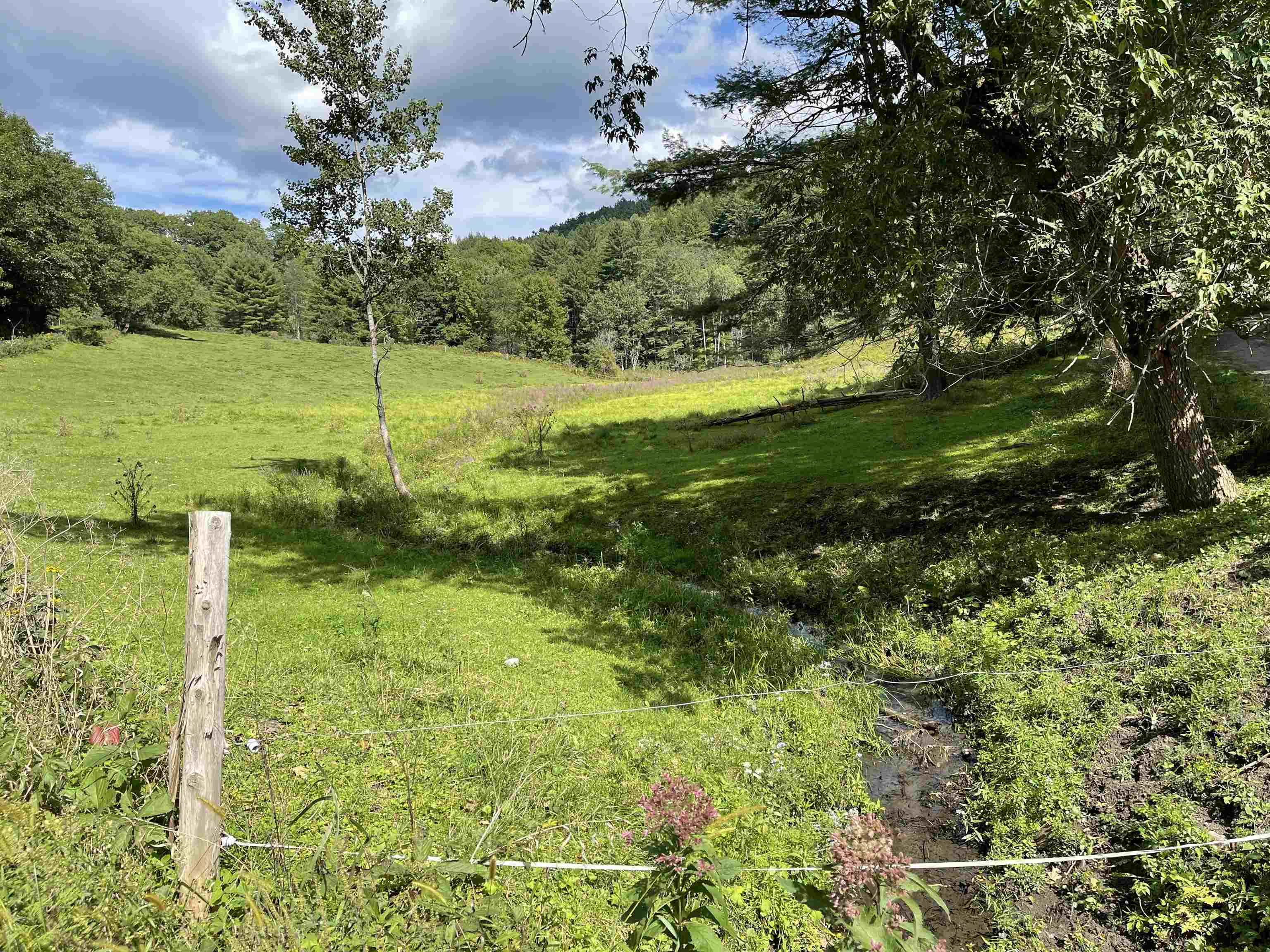 129 West Trottier Road Royalton, VT 05068 - Photo 3 of 25