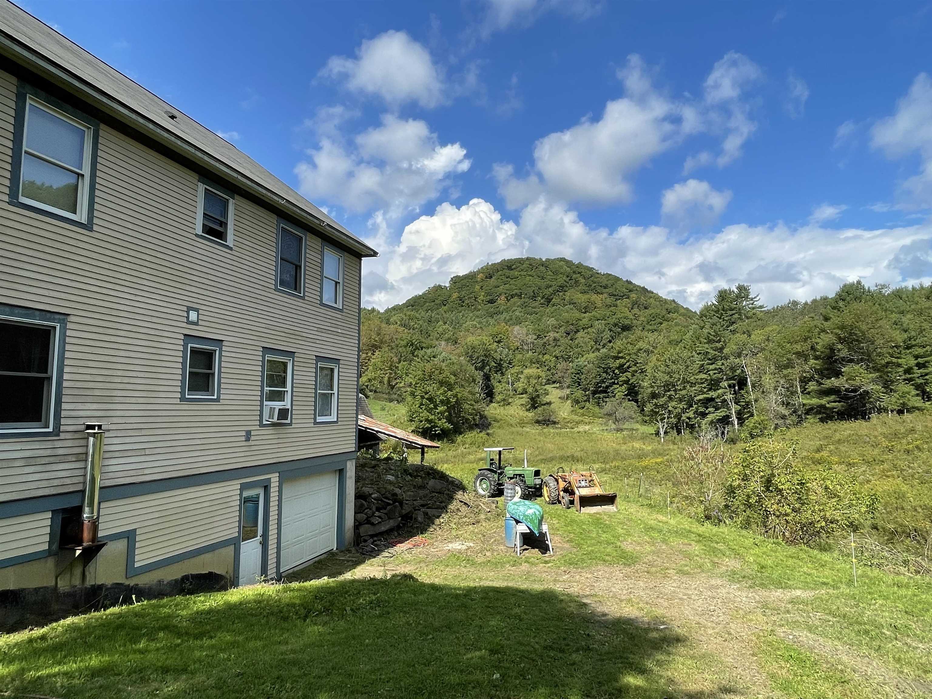 129 West Trottier Road Royalton, VT 05068 - Photo 4 of 25