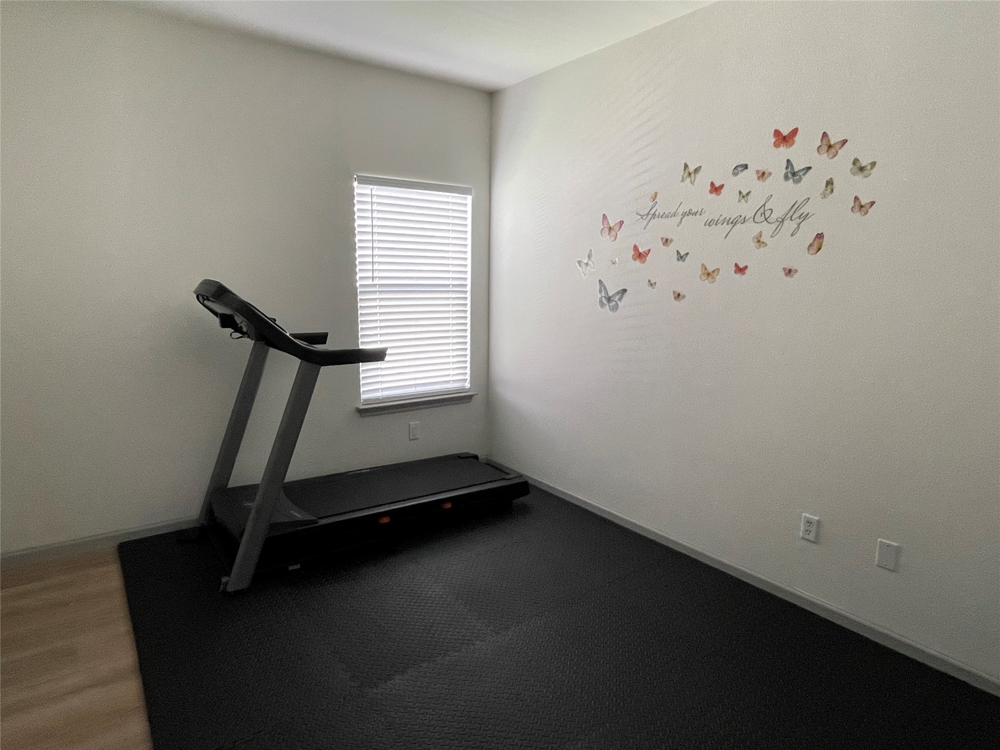 11606 Murchison Street Manor, TX 78653 - Photo 20 of 35 Bedroom currently used as exercise room