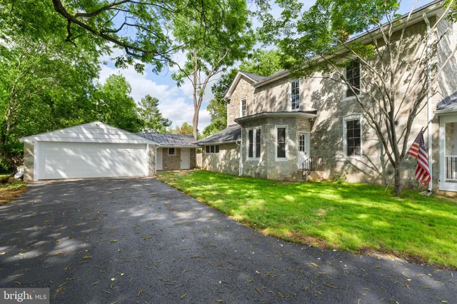 $699,000 | 105 East Washington Street, Remington, VA 22734