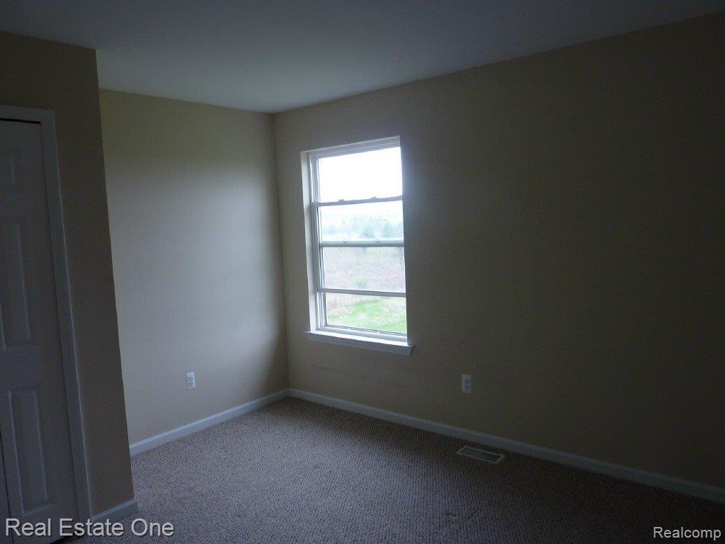 3356 Beck Road Howell, MI 48843 - Photo 9 of 22 BDRM 2