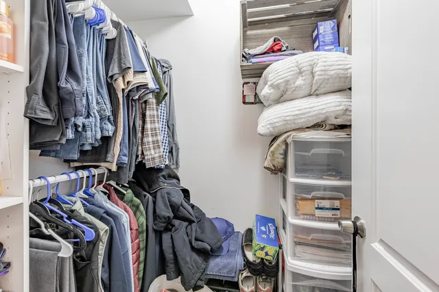 $192,000 | 6135 West 94th Street, Unit A2, Oak Lawn, IL 60453