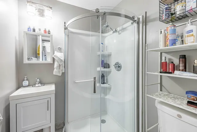 $192,000 | 6135 West 94th Street, Unit A2, Oak Lawn, IL 60453