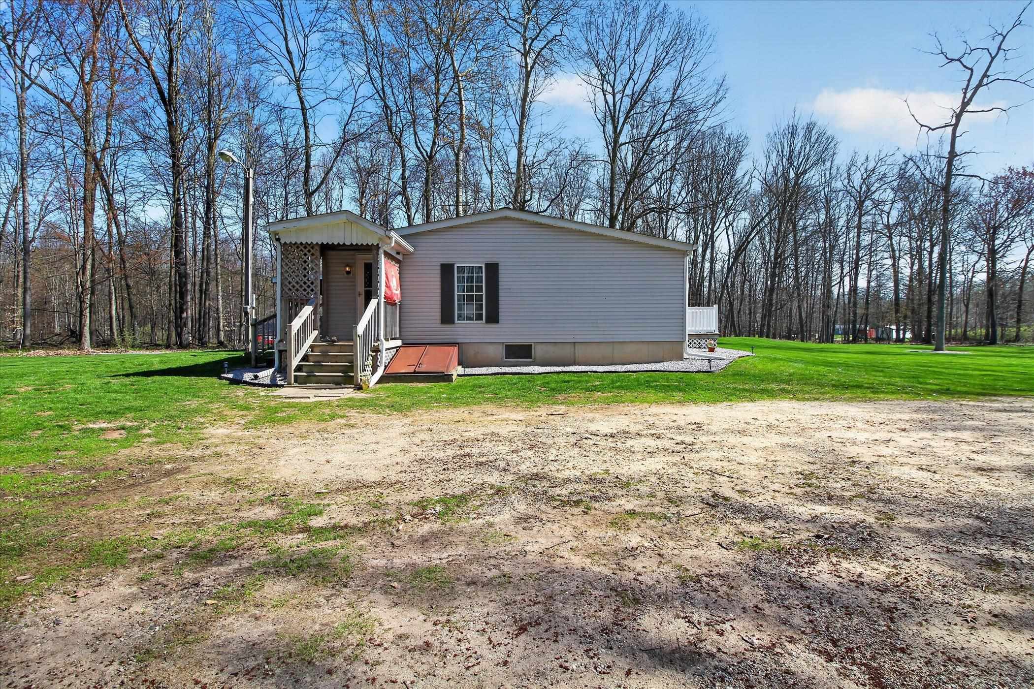 4537 North Caris Road Edmore, MI 48829 - Photo 38 of 42