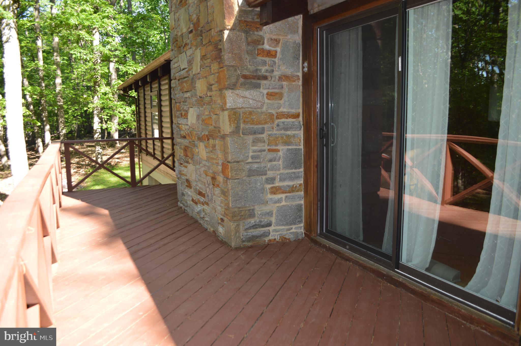 2736 Albert Rill Road Westminster, MD 21157 - Photo 19 of 28 Deck off of Living Room