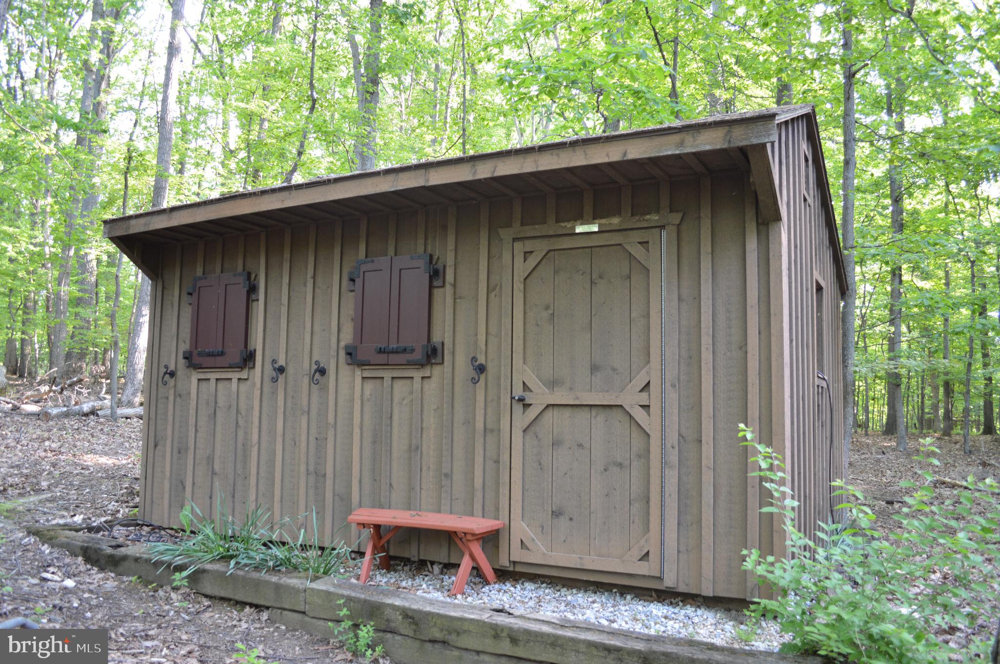 2736 Albert Rill Road Westminster, MD 21157 - Photo 24 of 28 Ham Radio shed