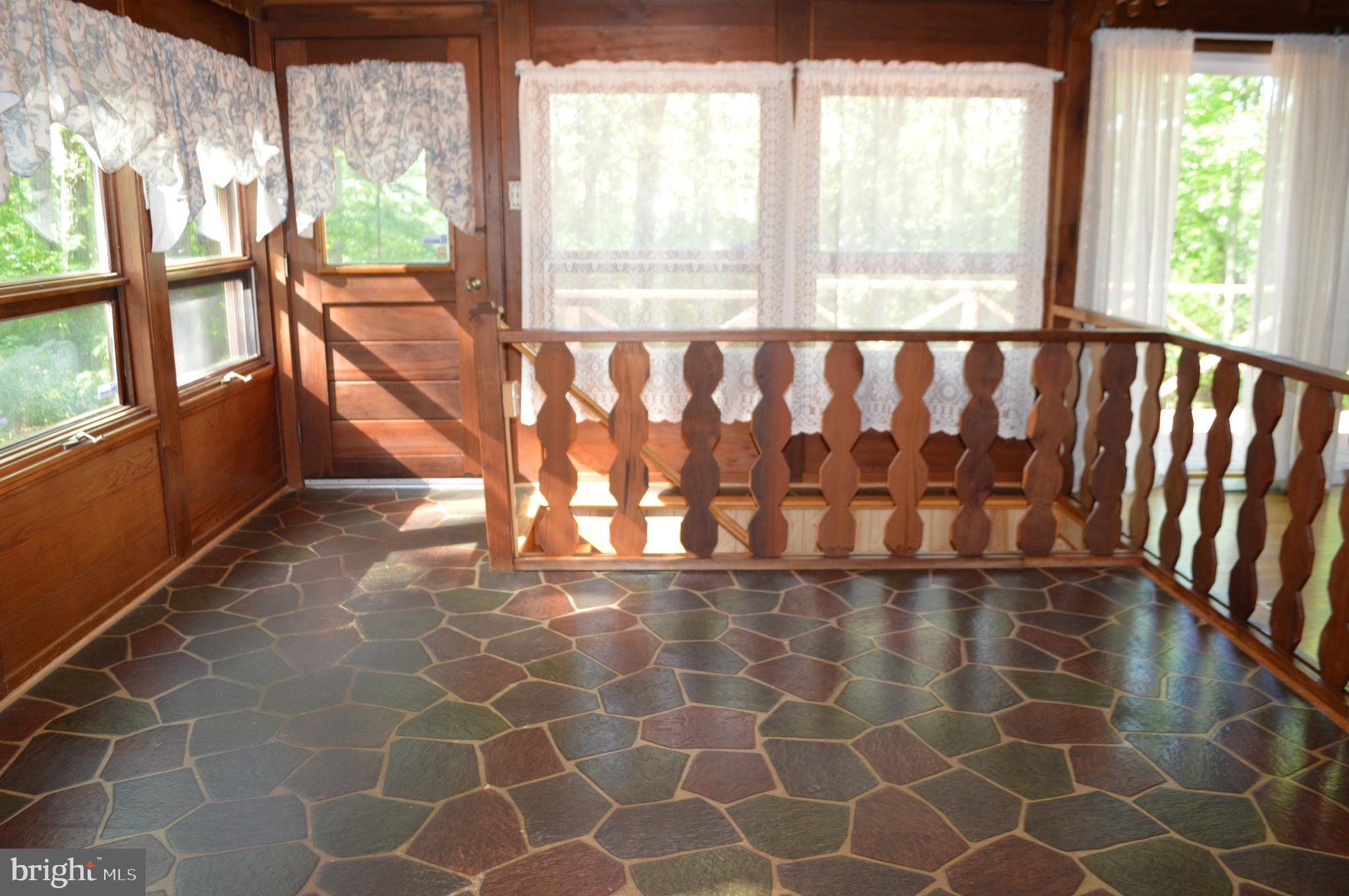 2736 Albert Rill Road Westminster, MD 21157 - Photo 4 of 28 Kitchen - breakfast area