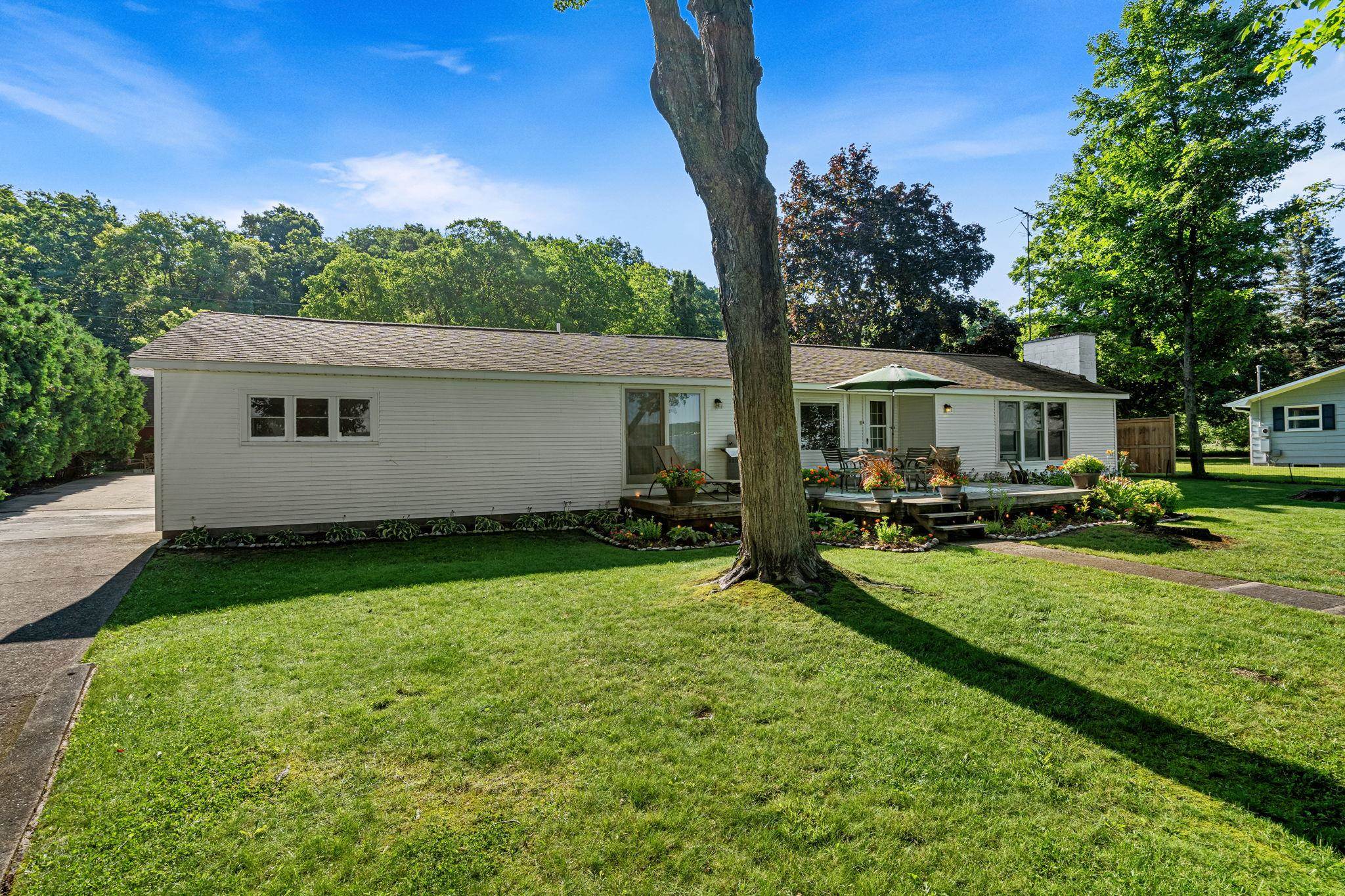 7838 South Lakeview Road Traverse City, MI 49684 - Photo 52 of 99 1950784-69762ff5-9ae5-48b8-9794-8d273192dfda.JPG