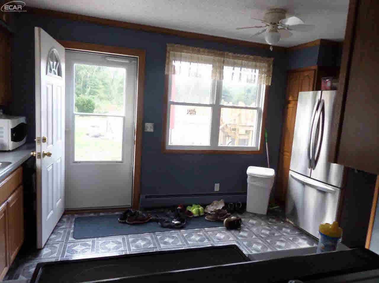 5462 East Farrand Road Clio, MI 48420 - Photo 2 of 28 21219121-1.JPG