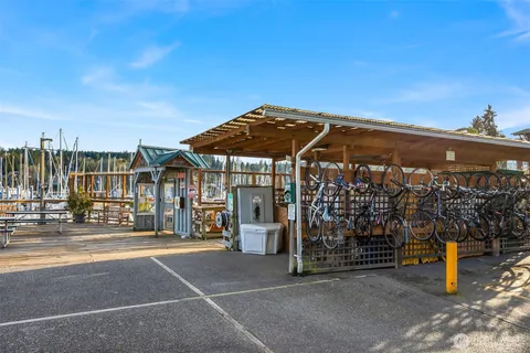 $260,000 | 141 Parfitt Way Southwest, Unit A15, Bainbridge Island, WA 98110