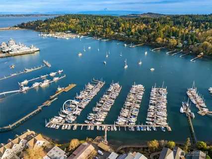 $260,000 | 141 Parfitt Way Southwest, Unit A15, Bainbridge Island, WA 98110