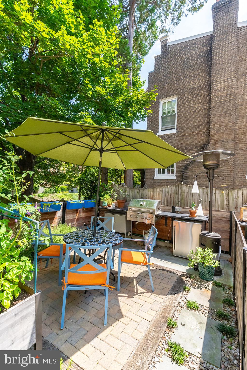 2926 Porter Street Northwest, Unit 302 Washington, DC 20008 - Photo 16 of 27