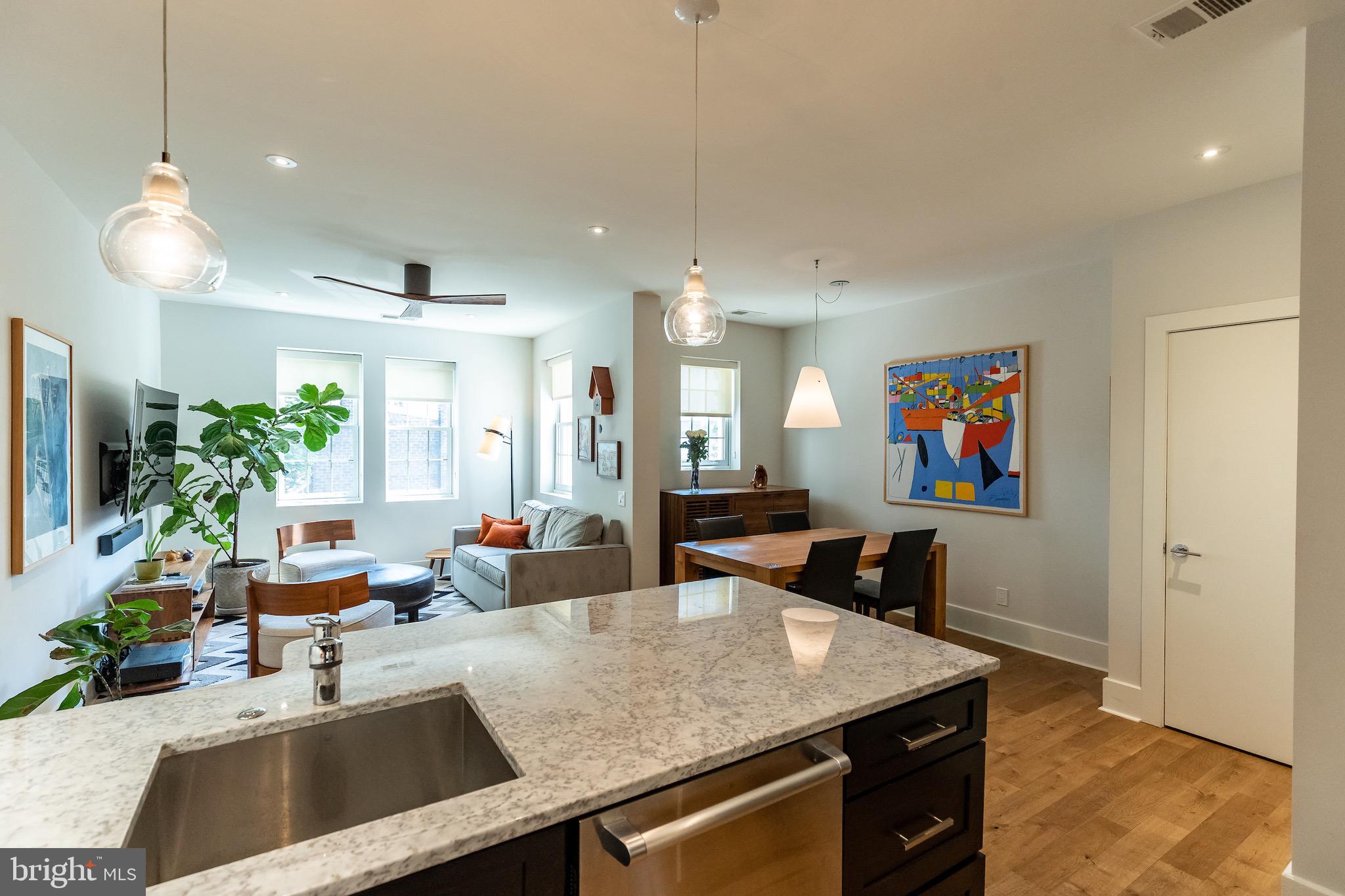 2926 Porter Street Northwest, Unit 302 Washington, DC 20008 - Photo 4 of 27