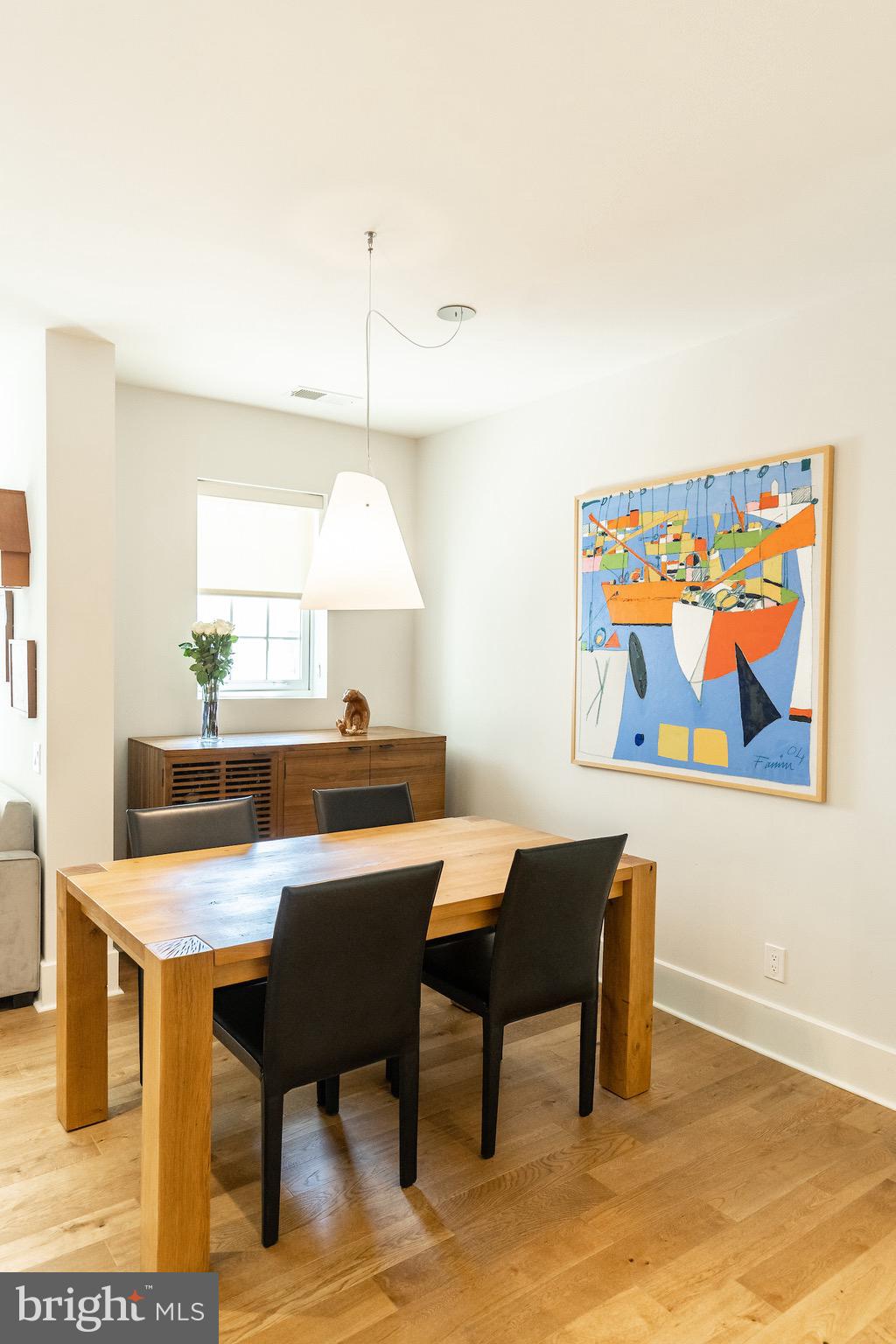 2926 Porter Street Northwest, Unit 302 Washington, DC 20008 - Photo 8 of 27