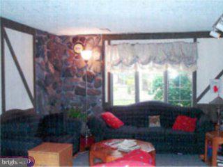 165 Pueblo Road New Britain, PA 18901 - Photo 3 of 6 Gallery Image 3