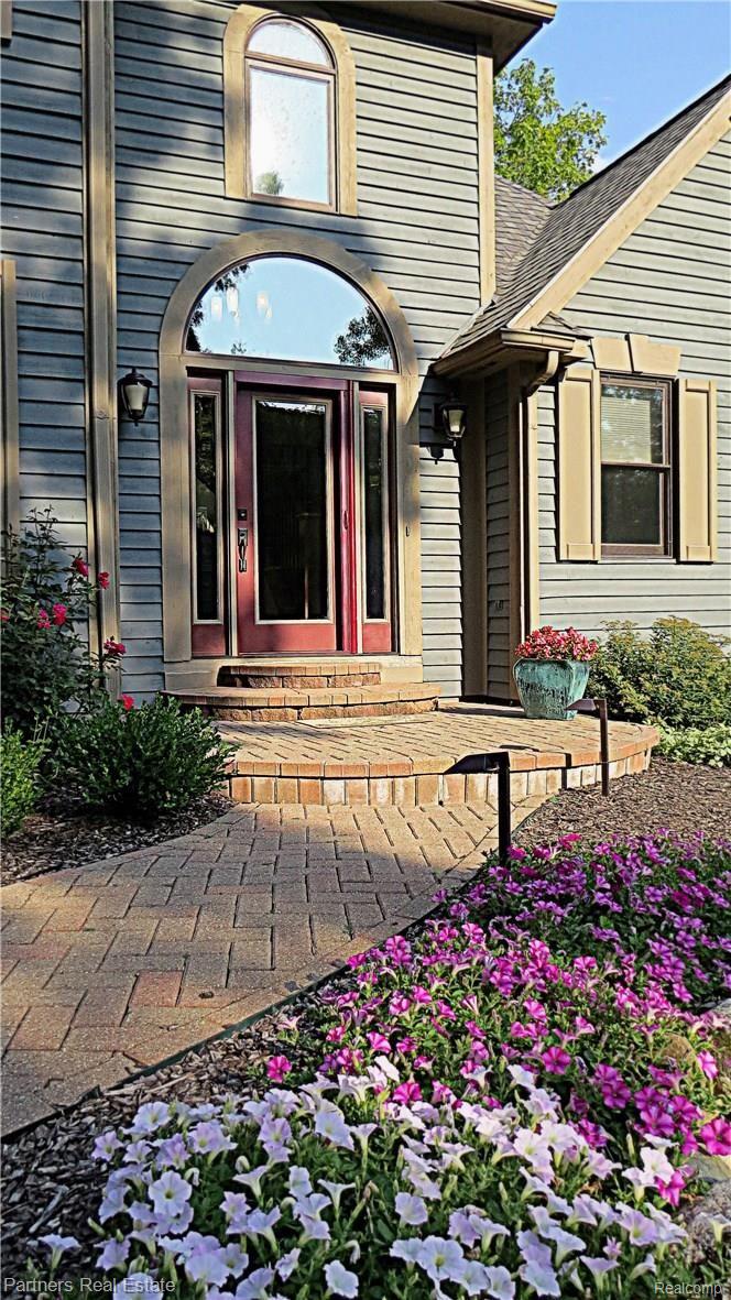5841 King Road Howell, MI 48843 - Photo 7 of 48 7.