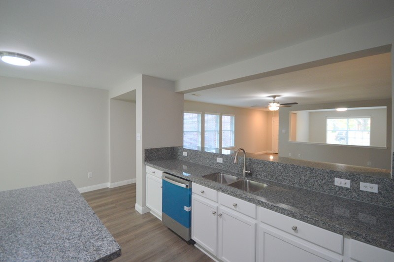 21207 Bridge Springs Lane Katy, TX 77449 - Photo 12 of 30