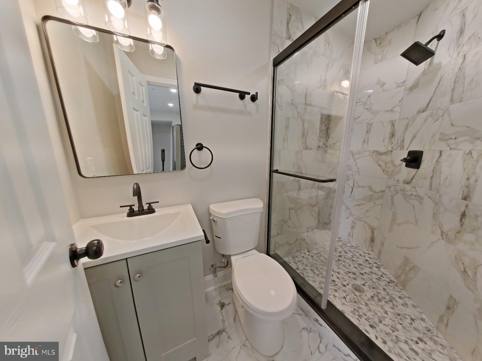 1822 Ridge Avenue, Unit 3A Philadelphia, PA 19130 - Photo 16 of 19 Bathroom