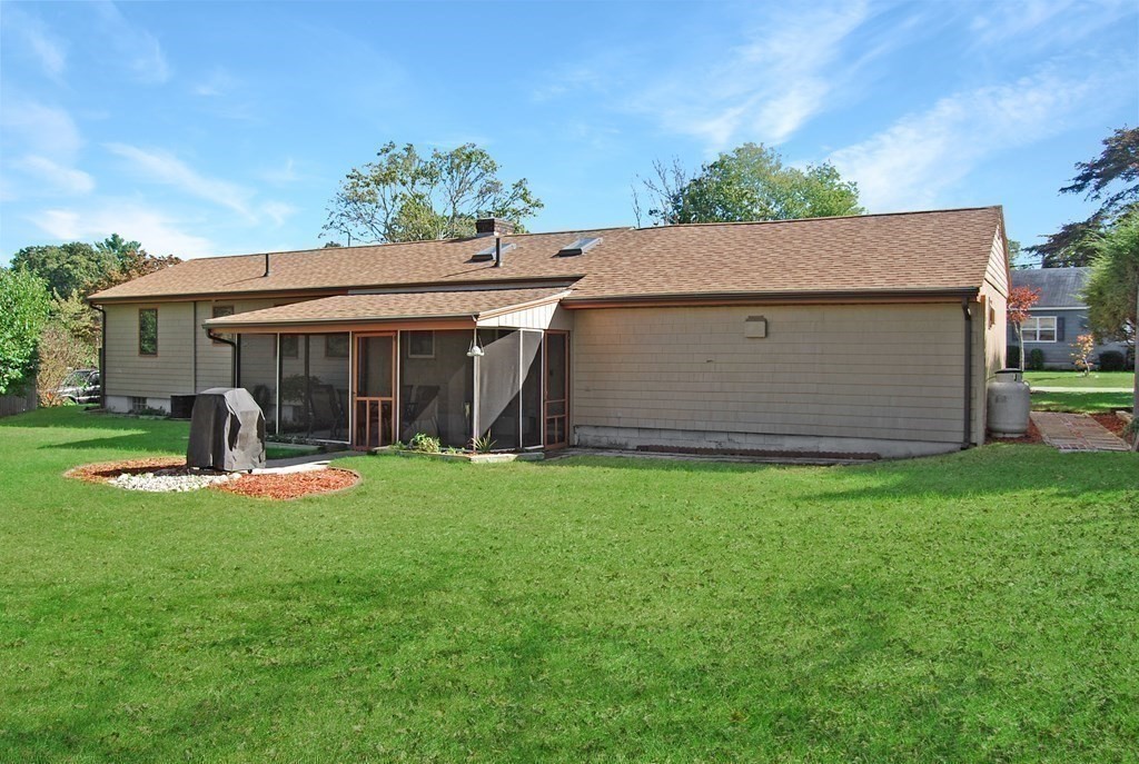 27 Shaker Road Dartmouth, MA 02747 - Photo 20 of 20 Gallery Image 20
