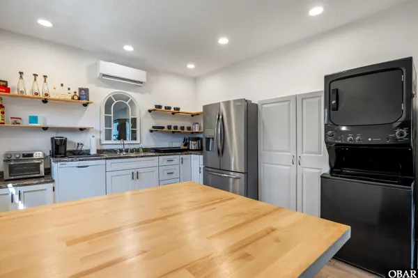 $729,000 | 707 Fox Street, Kill Devil Hills, NC 27948