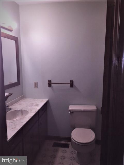 4100 Sells Mill Road Taneytown, MD 21787 - Photo 15 of 22 Hall Bath Upper Level