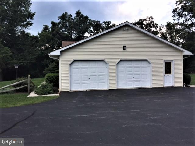4100 Sells Mill Road Taneytown, MD 21787 - Photo 22 of 22 Garage Side
