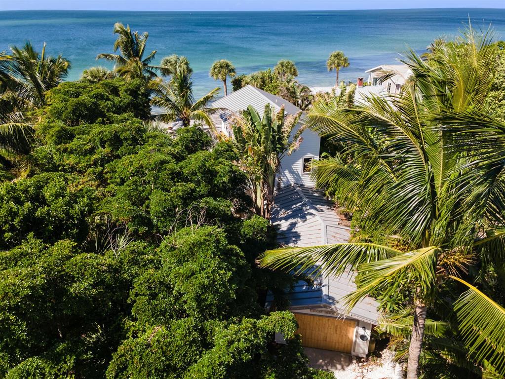 7314 Point Of Rocks Road Sarasota, FL 34242 - Photo 10 of 22 a picture of a building