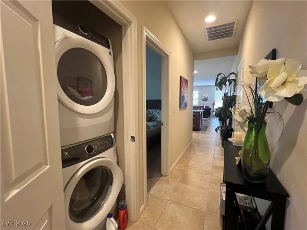 $1,600 | 2741 Crystal Blue Street, Laughlin, NV 89029