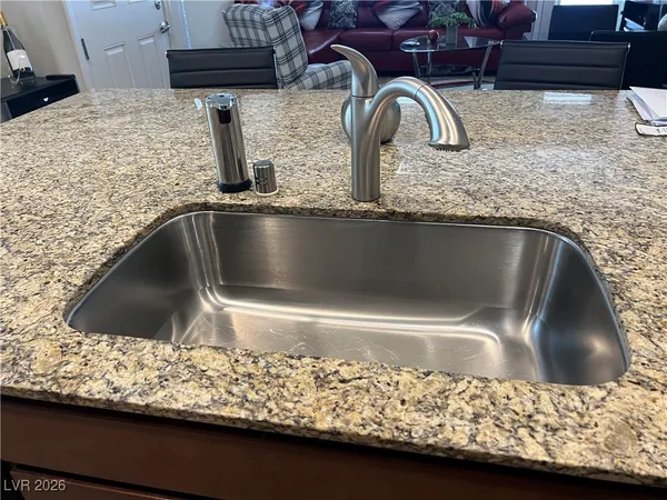 $1,600 | 2741 Crystal Blue Street, Laughlin, NV 89029