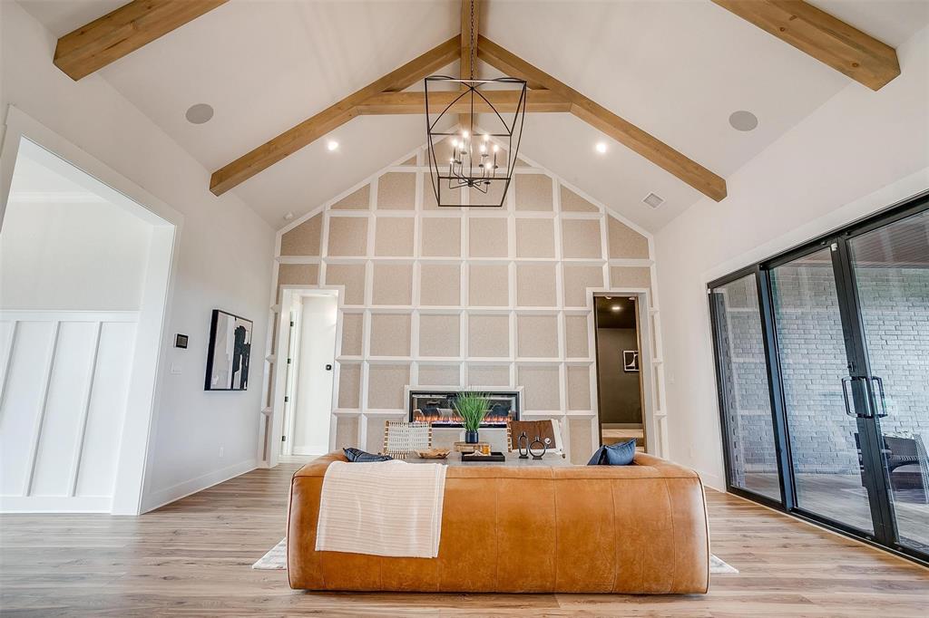 188 Ozro Road Venus, TX 76084 - Photo 6 of 32 a living room with furniture