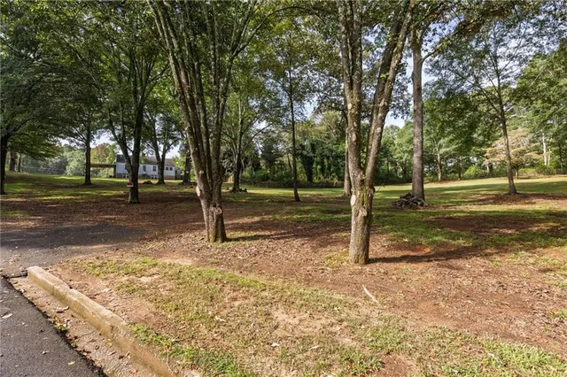 $675,000 | 1676 Veterans Memorial Highway Southwest, Austell, GA 30106