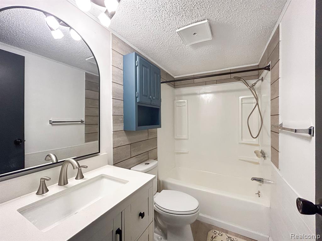 6655 Jackson Road, Unit 18A Ann Arbor, MI 48103 - Photo 15 of 19 Gallery Image 15
