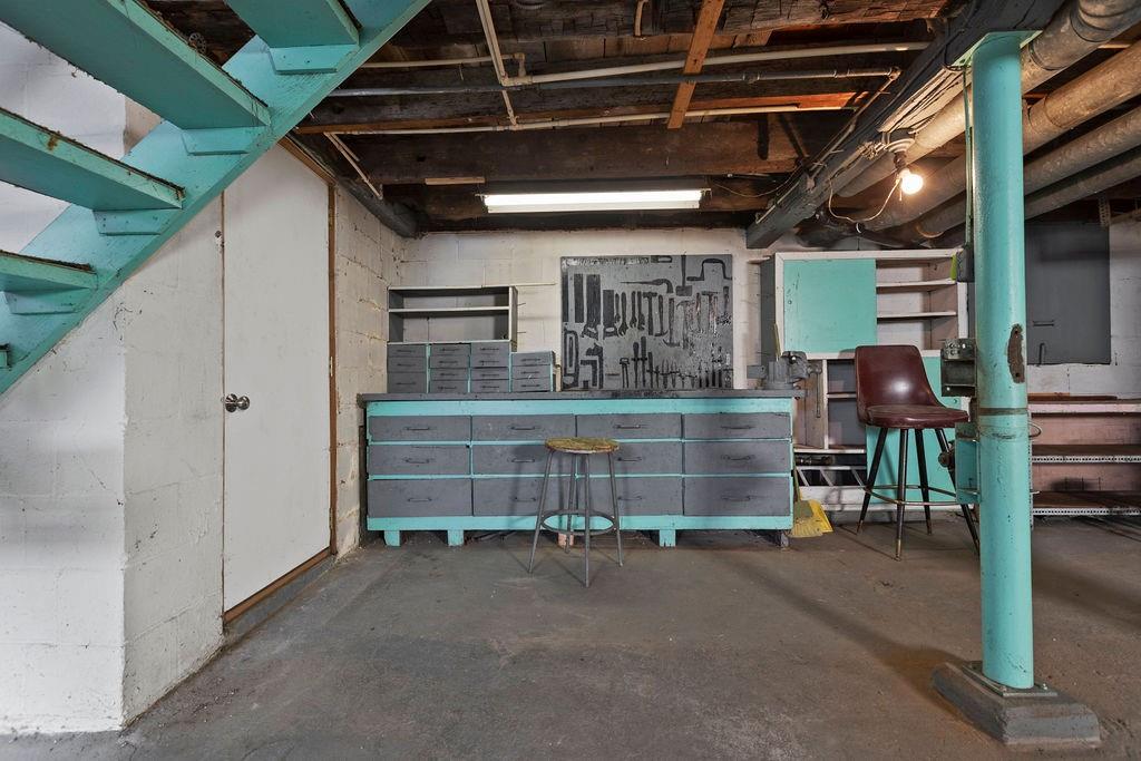 60 Herbst Road Coraopolis, PA 15108 - Photo 17 of 17 a room with furniture and a table