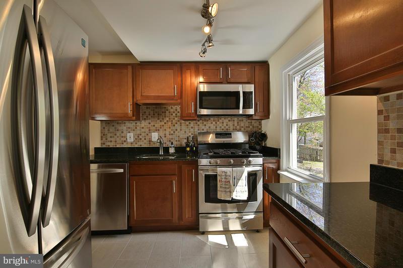 4010 Sampson Road Silver Spring, MD 20906 - Photo 3 of 18 Kitchen
