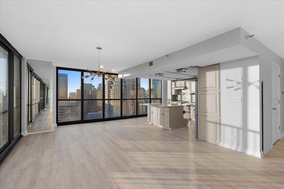 10 East Ontario Street, Unit 480102 Chicago, IL 60611 - Photo 11 of 41 a view of an empty room