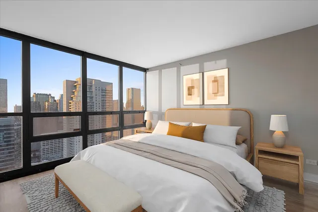 $950,000 | 10 East Ontario Street, Unit 480102, Chicago, IL 60611