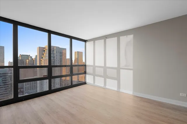 $950,000 | 10 East Ontario Street, Unit 480102, Chicago, IL 60611