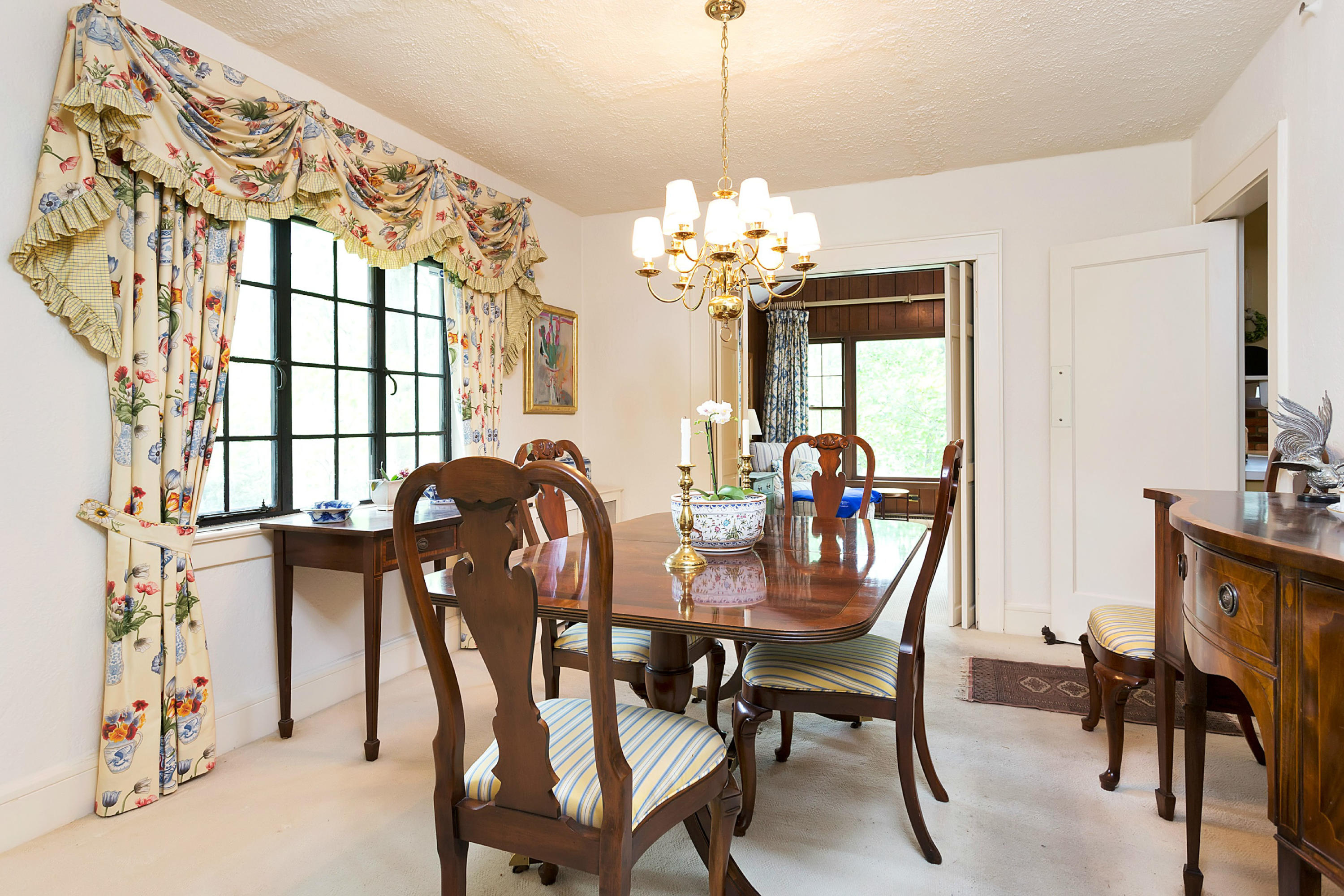 31 Birch Road Darien, CT 06820 - Photo 10 of 24 99186205-10