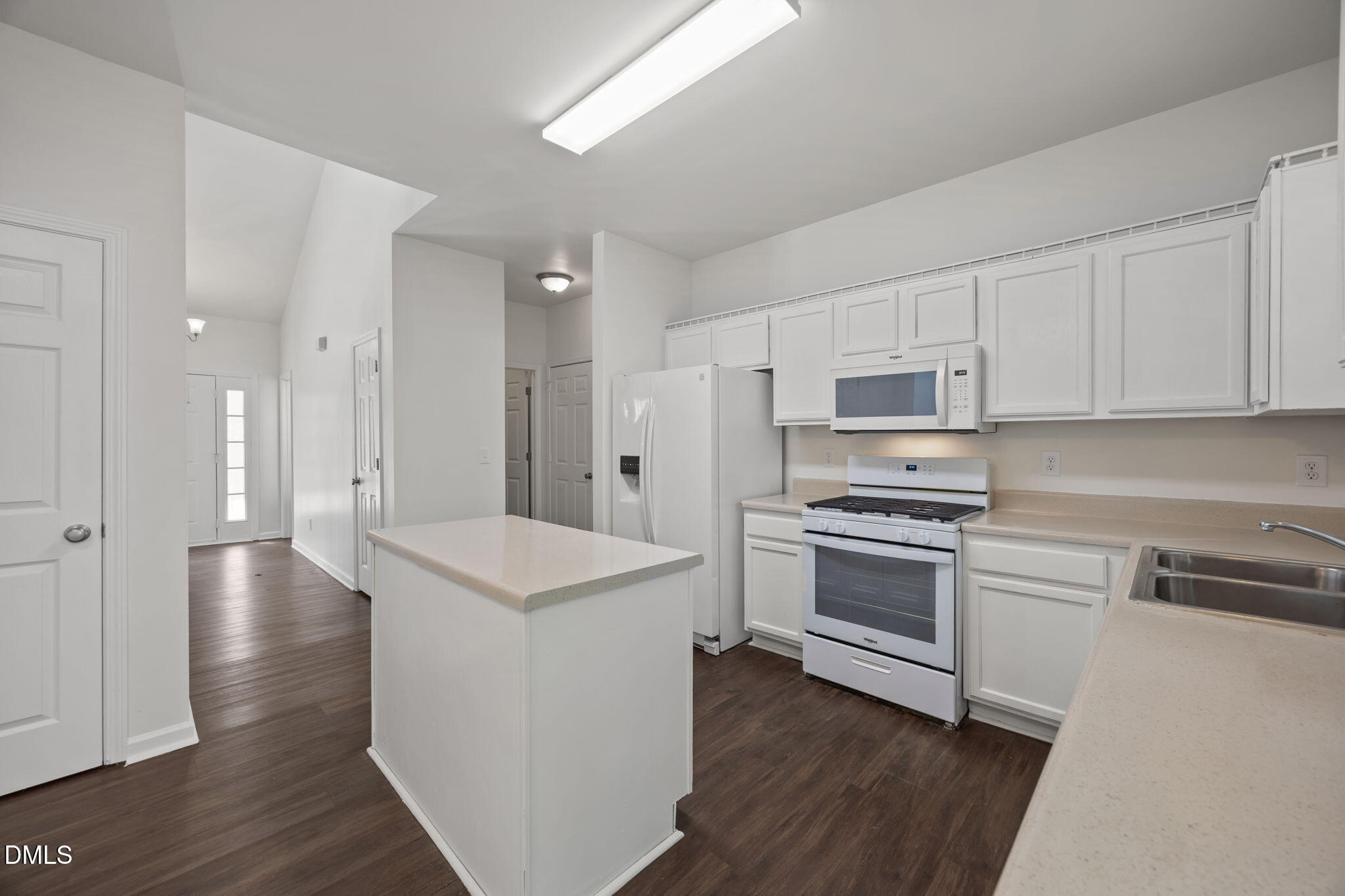 616 Hanska Way Raleigh, NC 27610 - Photo 10 of 32 10-web-or-mls-IMG_2432