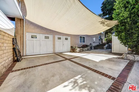 $1,195,000 | 10205 Fairgrove Avenue, Tujunga, CA 91042