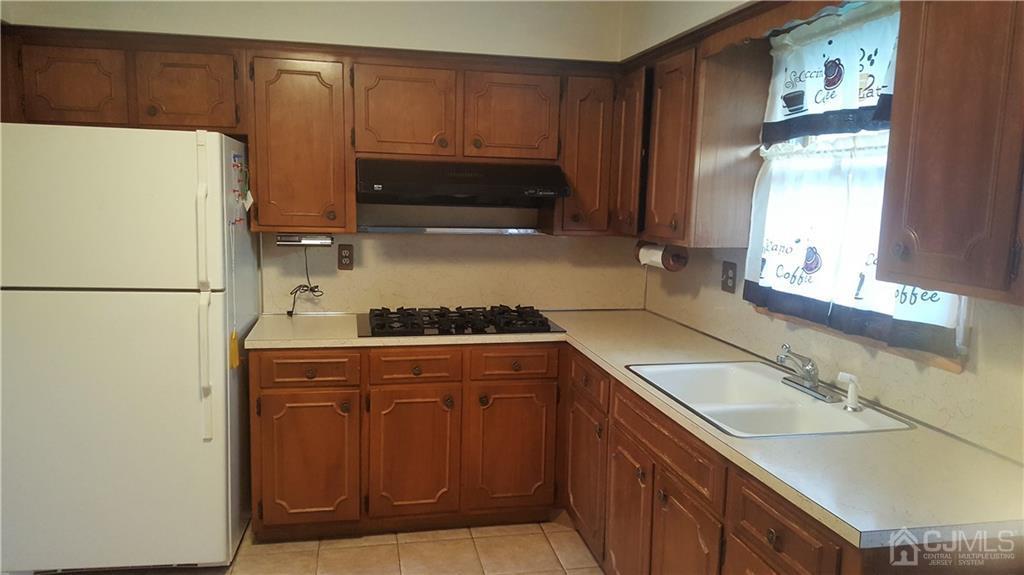 1366 Huron Road North Brunswick, NJ 08902 - Photo 9 of 14 Gallery Image 9