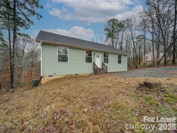 $1,975 | 824 Woodrun Drive, Mount Gilead, NC 27306